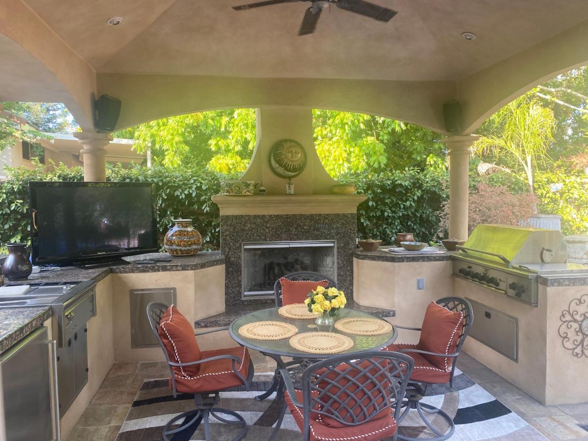 Cameron Park Tuscany Dorado Resort מראה חיצוני תמונה